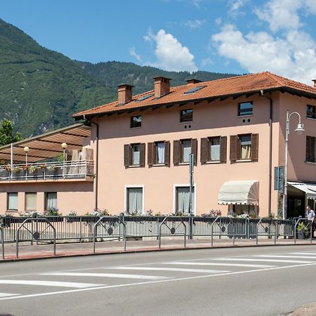 Appartamento Grande Al Ponte. Situato Vicino All'Ospedale, Al Parco E Al Centro Citta Trento Bagian luar foto